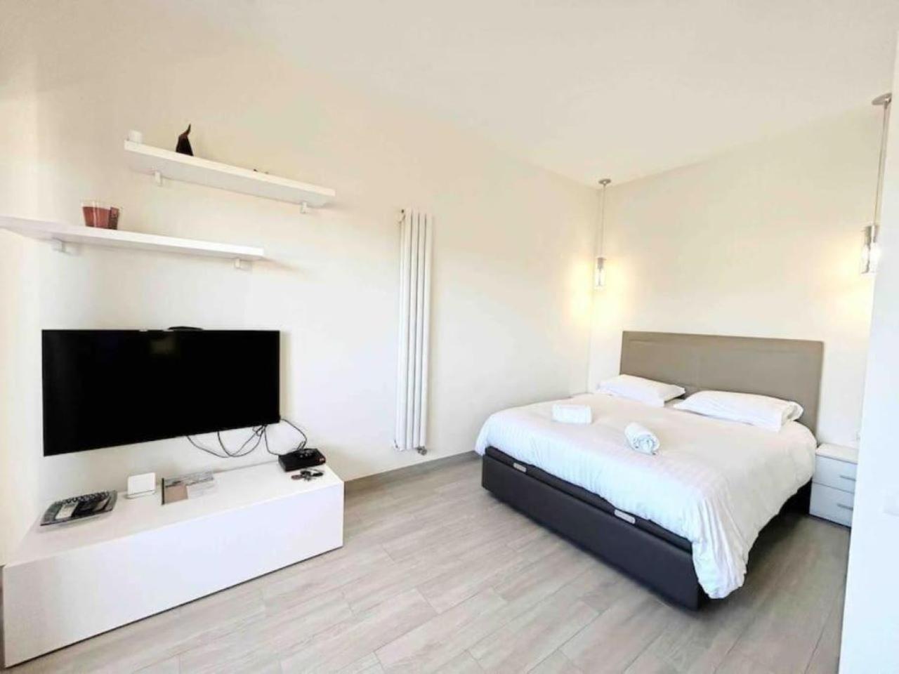 Il Gioiello : 2 Pers, Clim, Piscine, Parking Appartement Antibes